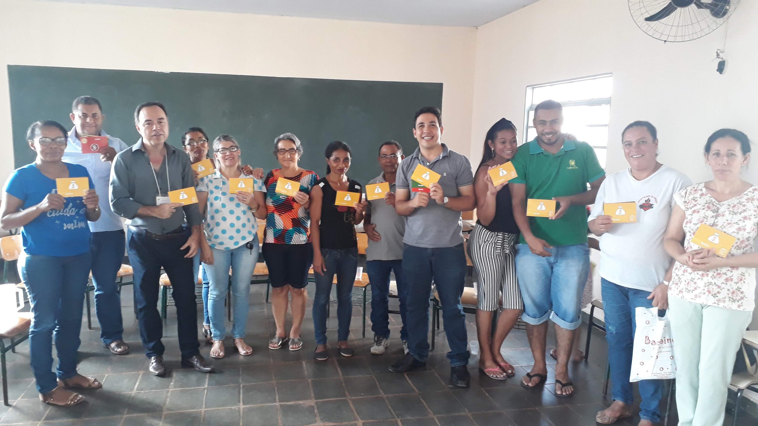 Palestra Finanças Pessoais - Voluntário Ação Social Igreja Católica